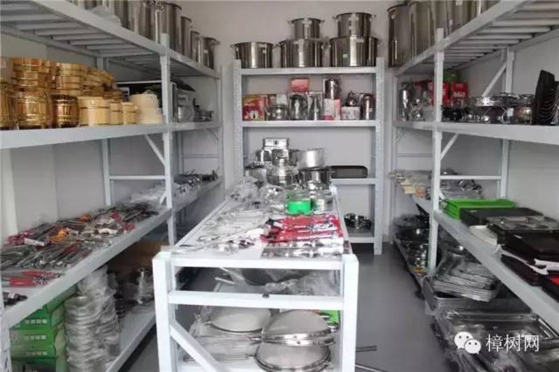 商用洗碗机与传统手工清洗:哪款更胜一筹?